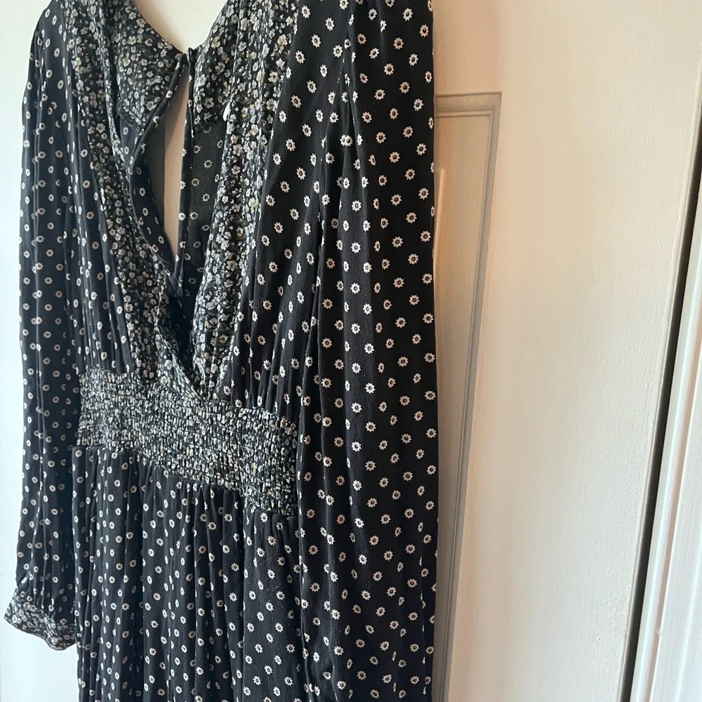 Patterned Romper - Picture 2 of 6